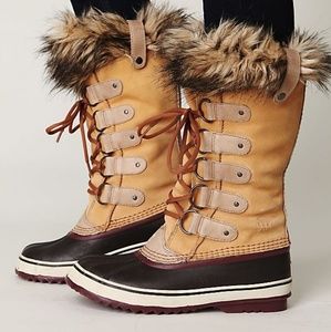 Sorel Joan of Arctic boots
